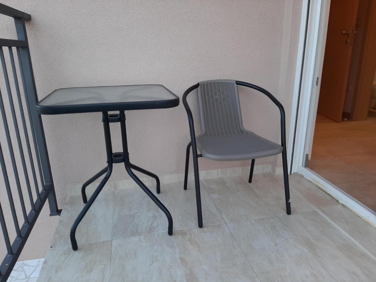 Sunset Apartment Тиват Екстериор снимка