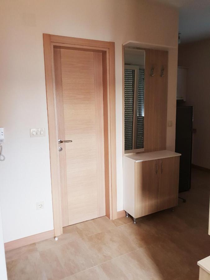 Sunset Apartment Тиват Екстериор снимка
