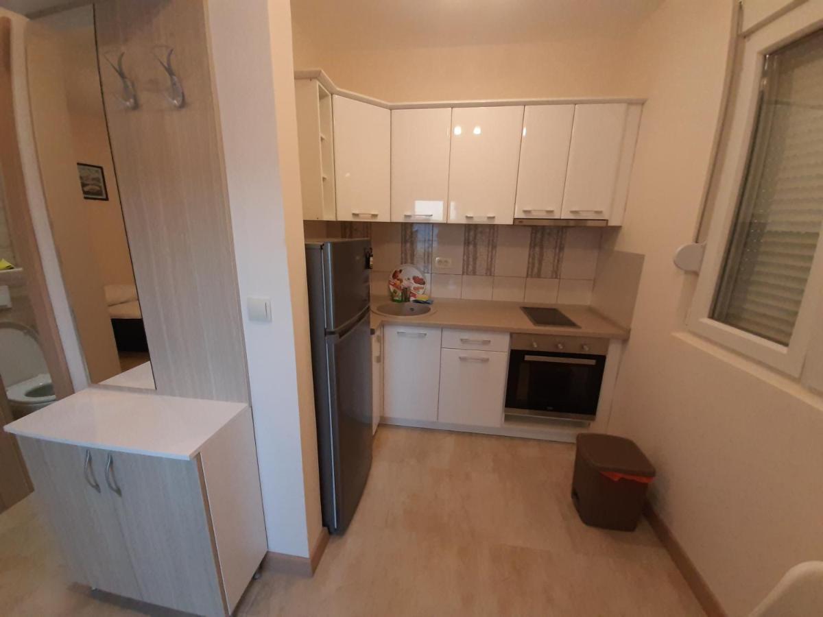 Sunset Apartment Тиват Екстериор снимка