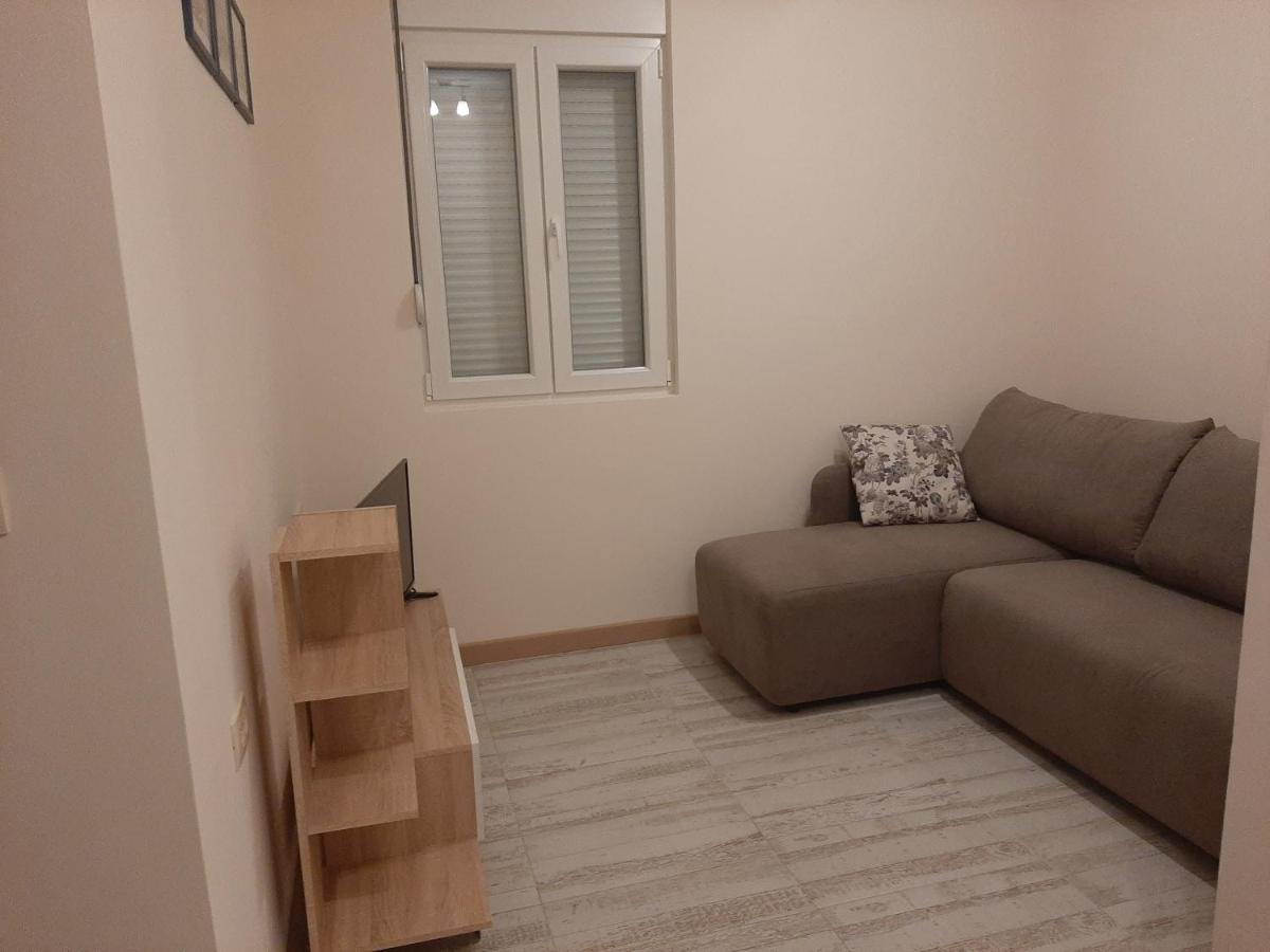 Sunset Apartment Тиват Екстериор снимка