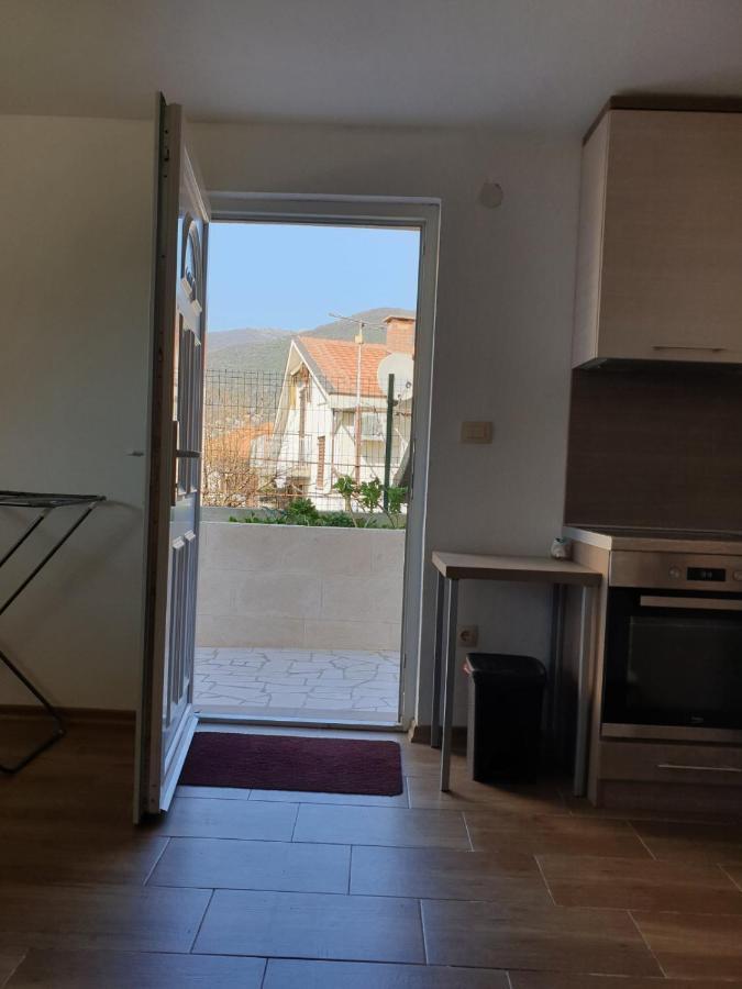 Sunset Apartment Тиват Екстериор снимка