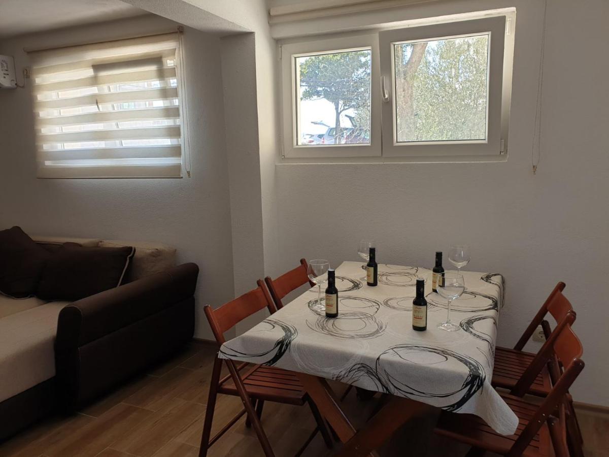 Sunset Apartment Тиват Екстериор снимка